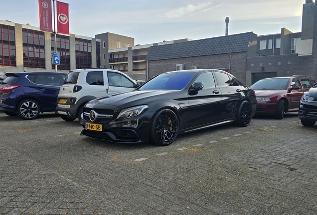 Mercedes-AMG C 63 S W205