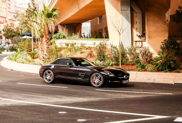 Mercedes-Benz SLS AMG
