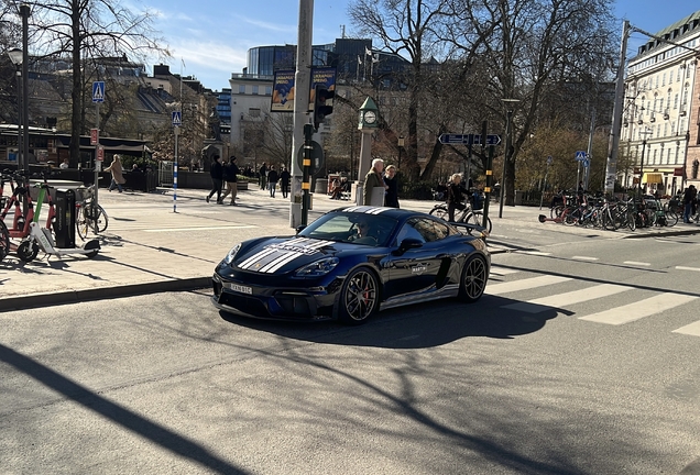 Porsche 718 Cayman GT4