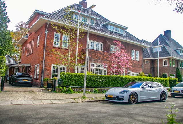 Porsche 971 Panamera Turbo S E-Hybrid Sport Turismo MkI