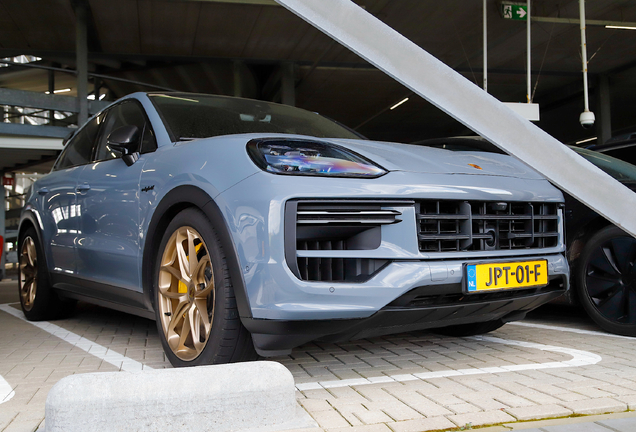 Porsche Cayenne Coupé Turbo E-Hybrid