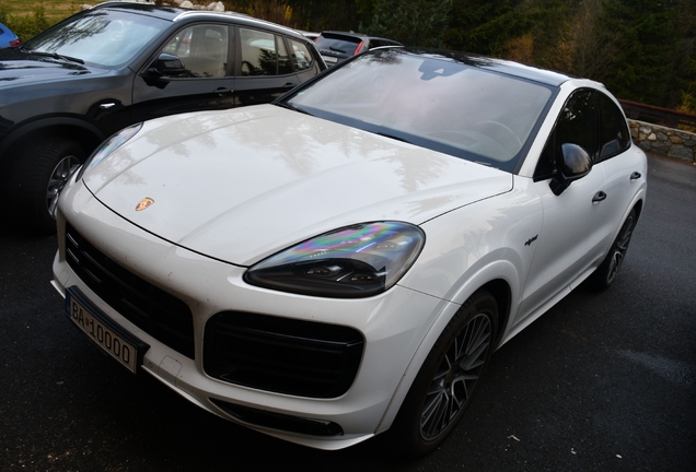Porsche Cayenne Coupé Turbo S E-Hybrid