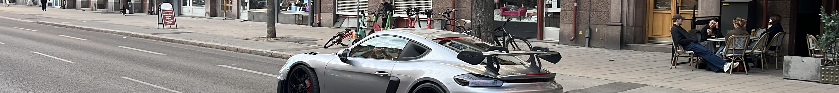 Porsche 718 Cayman GT4 RS