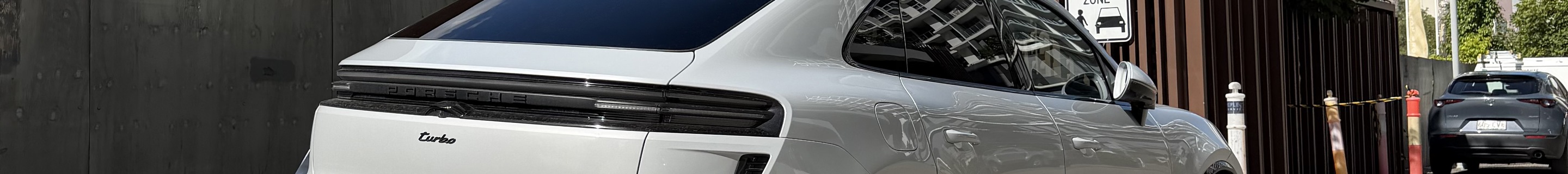 Porsche Macan EV Turbo