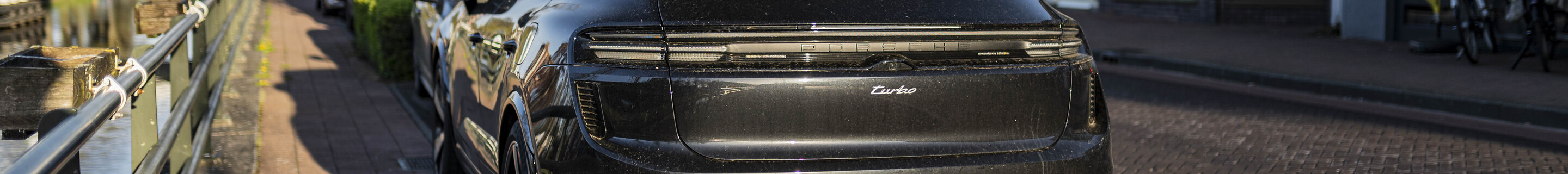 Porsche Macan EV Turbo