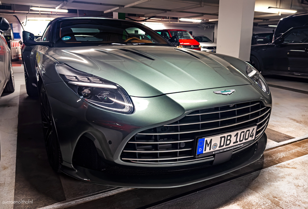 Aston Martin DB12 Volante