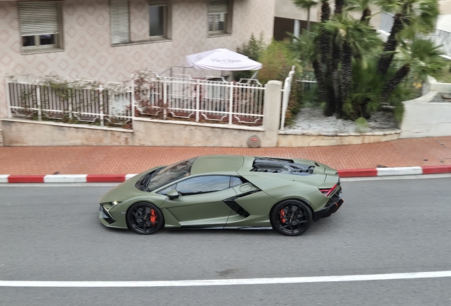 Lamborghini Revuelto