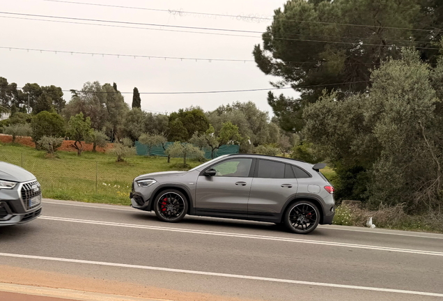 Mercedes-AMG GLA 45 S 4MATIC+ H247 2024
