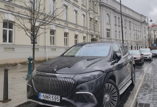 Mercedes-Maybach EQS 680 SUV