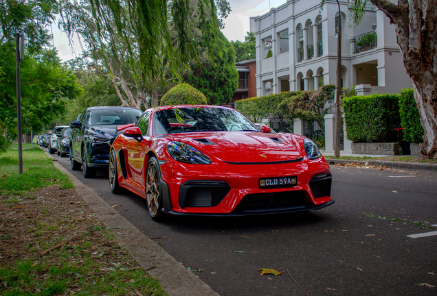 Porsche 718 Cayman GT4 RS