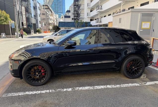 Porsche 95B Macan GTS MkII