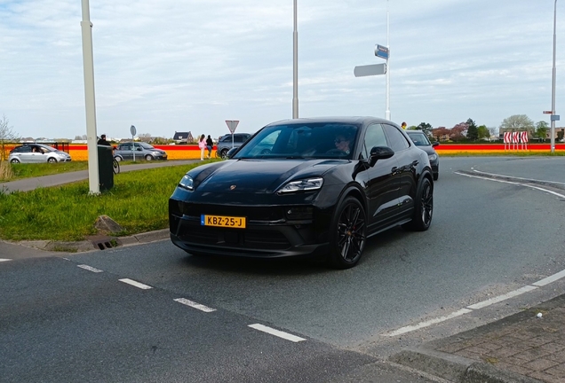 Porsche Macan EV GTS