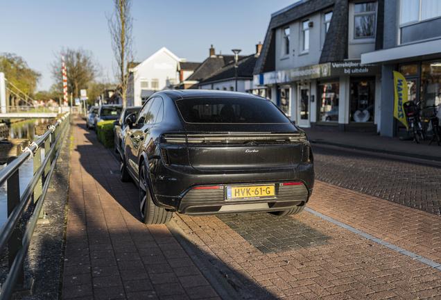 Porsche Macan EV Turbo