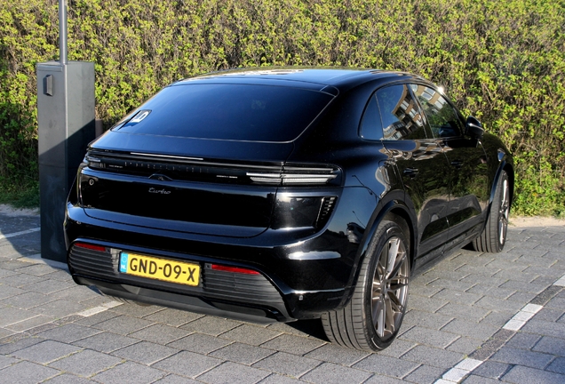 Porsche Macan EV Turbo