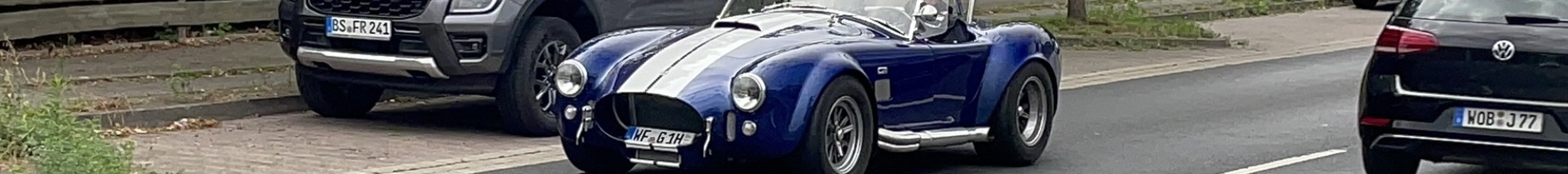 AC Cobra 427