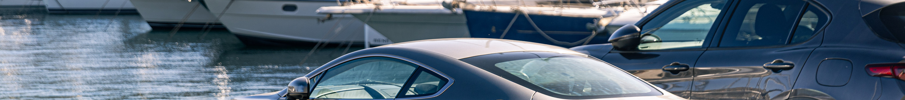 Aston Martin V8 Vantage 2012