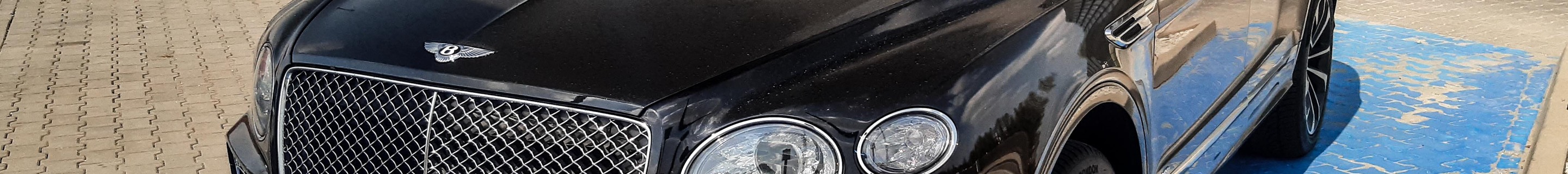Bentley Bentayga V8 2021