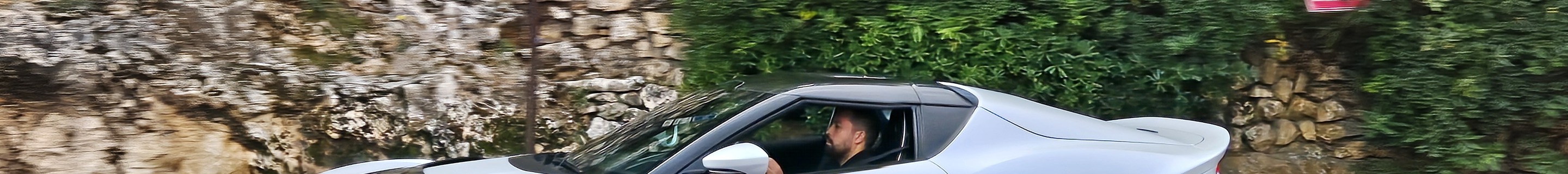 Ferrari 812 Competizione A