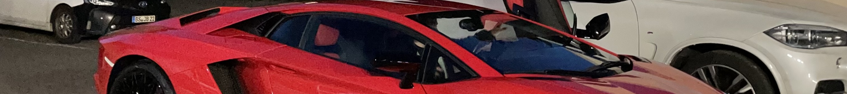 Lamborghini Aventador S LP740-4