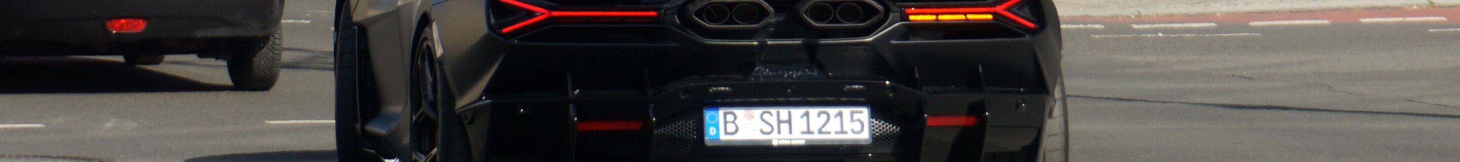 Lamborghini Revuelto