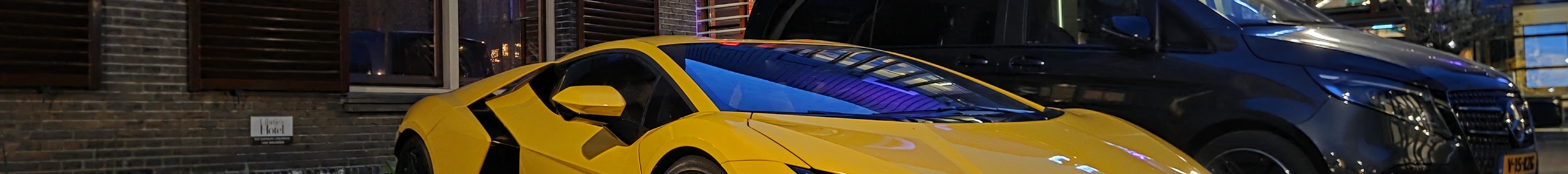 Lamborghini Revuelto
