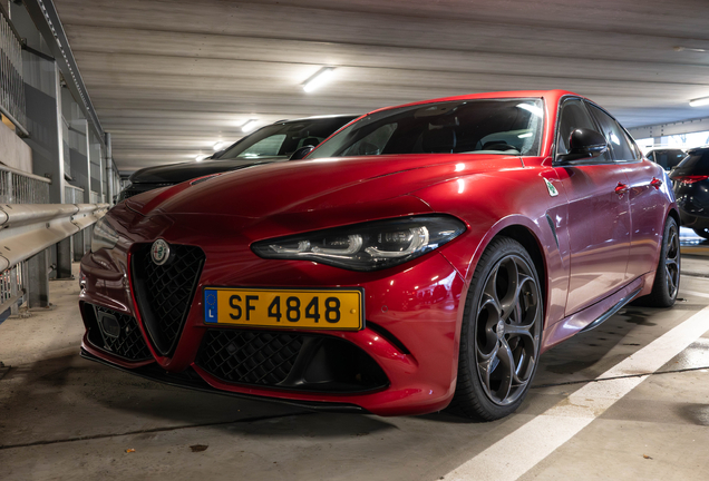 Alfa Romeo Giulia Quadrifoglio 2023
