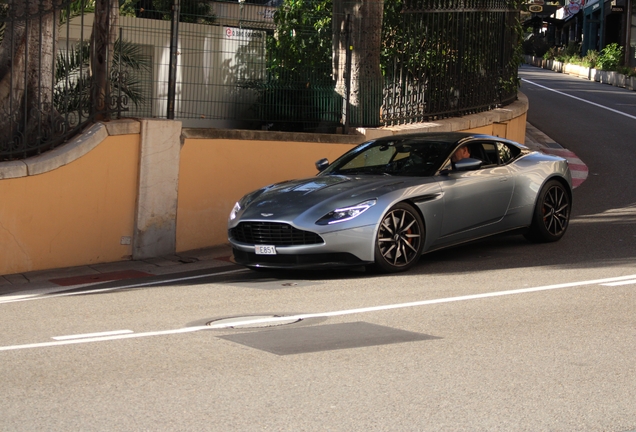 Aston Martin DB11