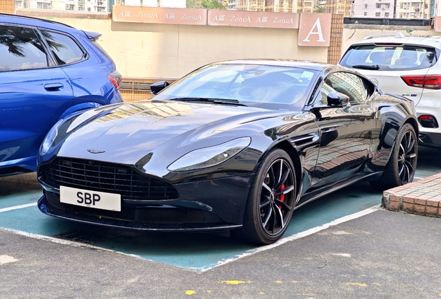 Aston Martin DB11 V8