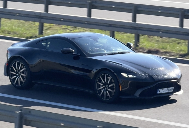 Aston Martin V8 Vantage 2018