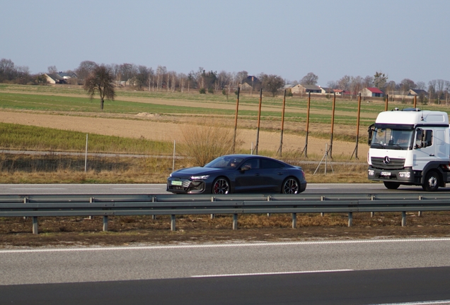 Audi RS E-Tron GT 2025