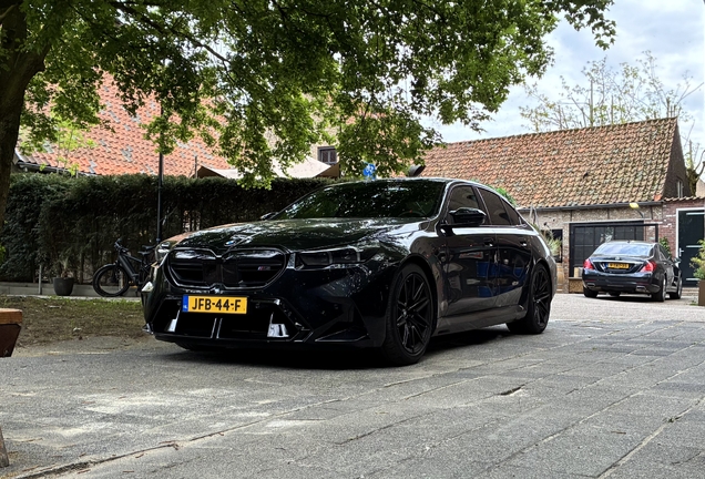 BMW M5 G90