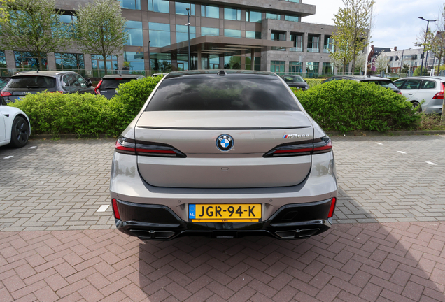 BMW M760e xDrive