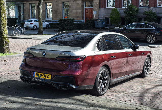 BMW M760e xDrive