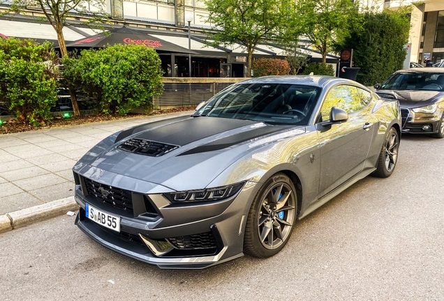 Ford Mustang Dark Horse 2024