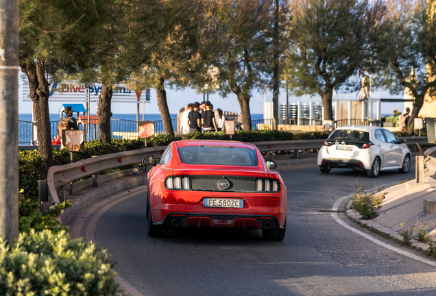 Ford Mustang GT 2015