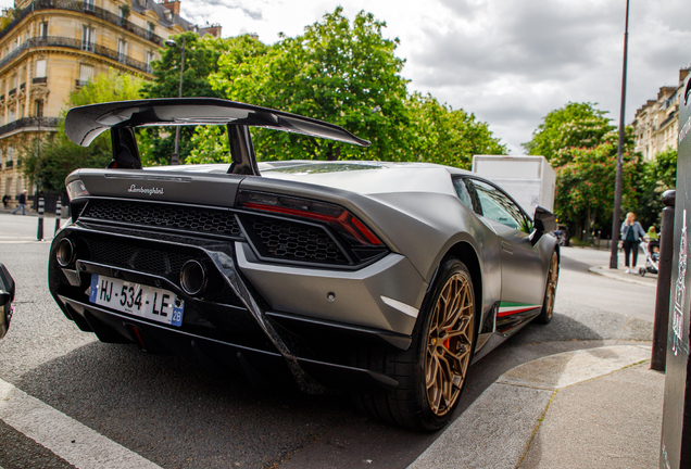 Lamborghini Huracán LP640-4 Performante