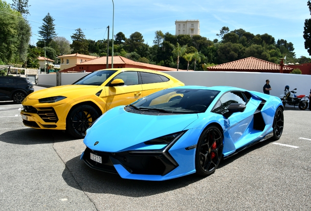 Lamborghini Revuelto