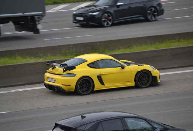 Porsche 718 Cayman GT4 RS Weissach Package
