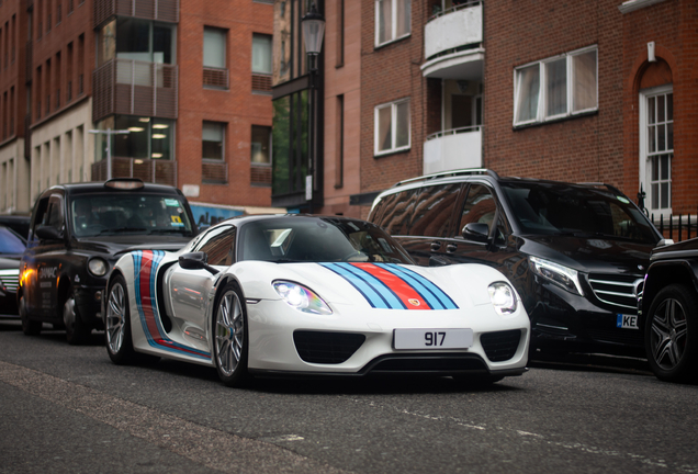 Porsche 918 Spyder Weissach Package