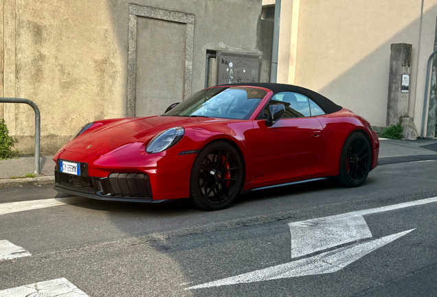 Porsche 992 Carrera 4 GTS Cabriolet MkII