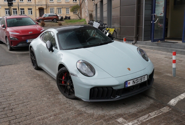 Porsche 992 Carrera 4 GTS MkII
