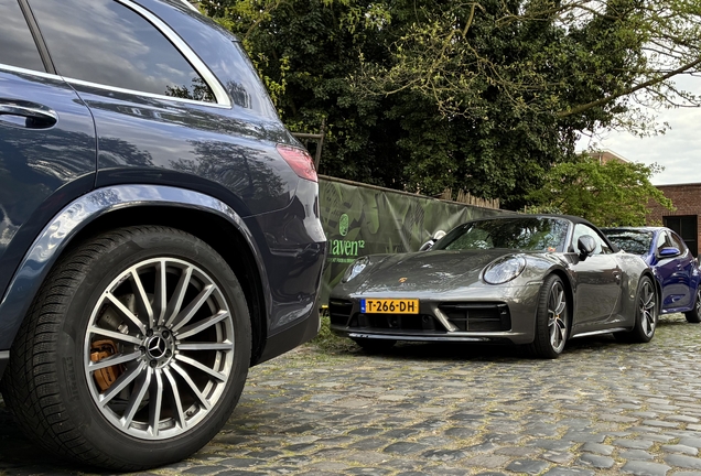 Porsche 992 Carrera 4S Cabriolet MkI