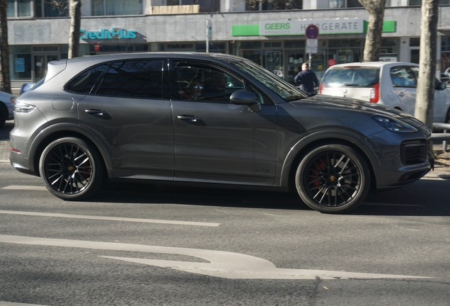 Porsche 9YA Cayenne GTS MkI