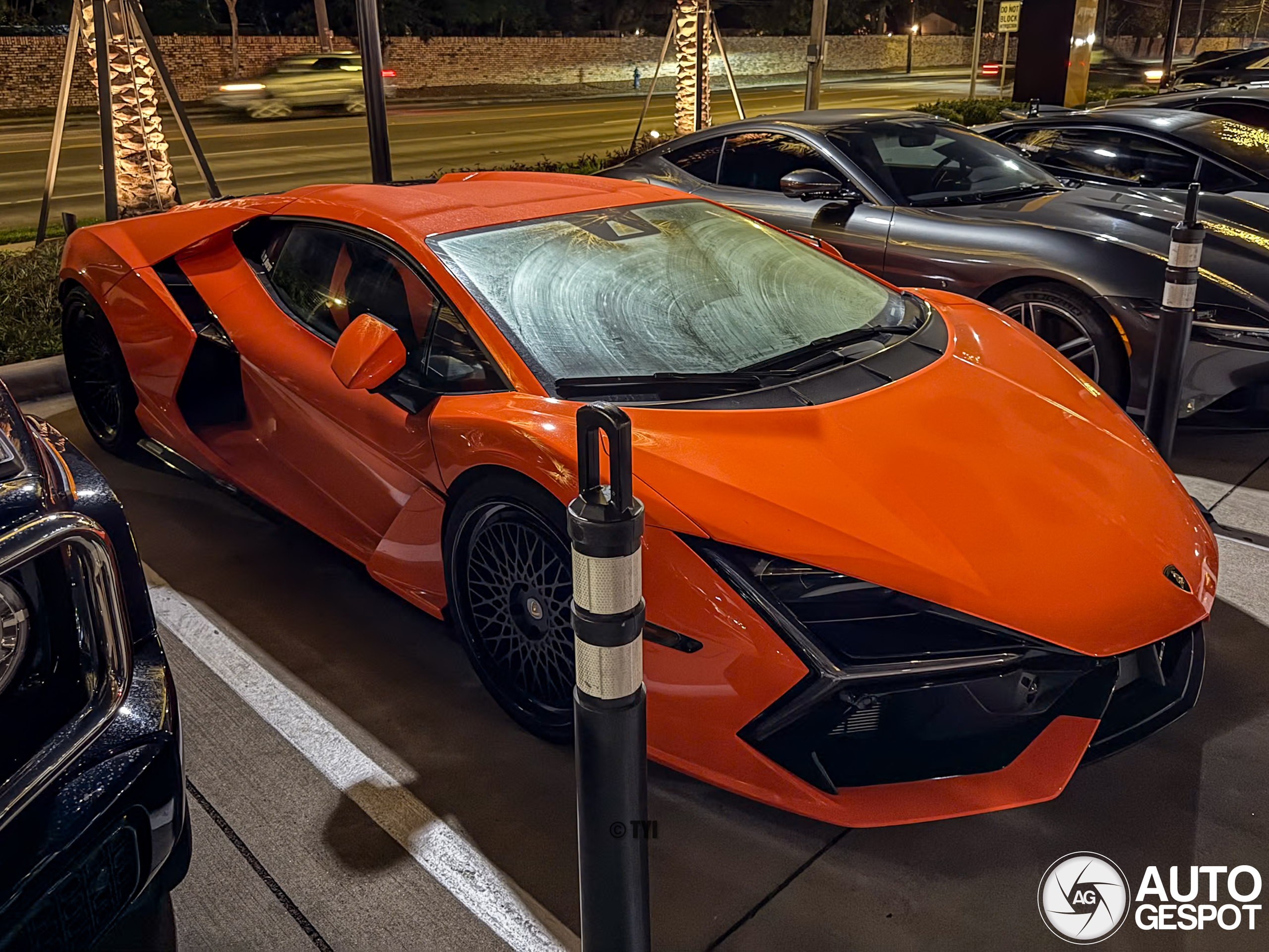 Lamborghini Revuelto