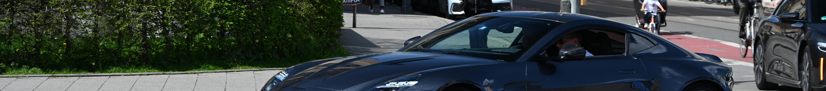 Aston Martin Vantage 2024