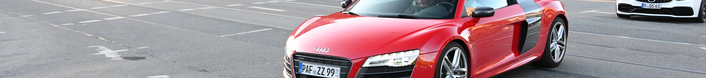Audi R8 V10 Plus 2013