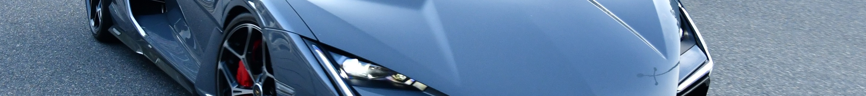 Lamborghini Revuelto