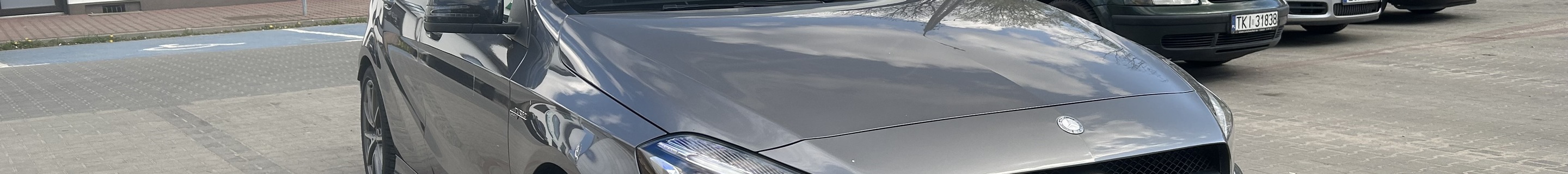 Mercedes-AMG A 45 W176 2015