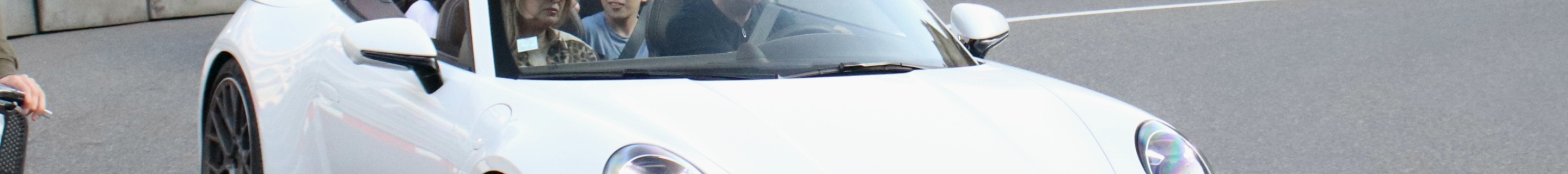 Porsche 992 Carrera 4S Cabriolet MkI