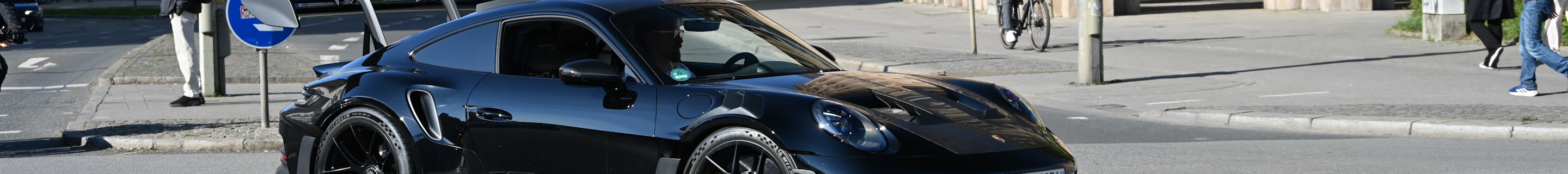 Porsche 992 GT3 RS MkI Weissach Package